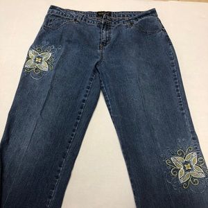Metro Style Straight Leg Vintage Embroidered Jeans